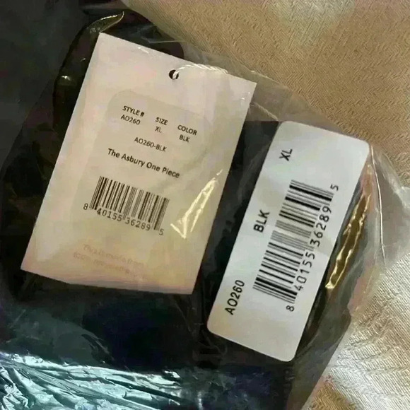 Andie Swim The Asbury One Piece Black Swim Suit - Picture 4 of 4